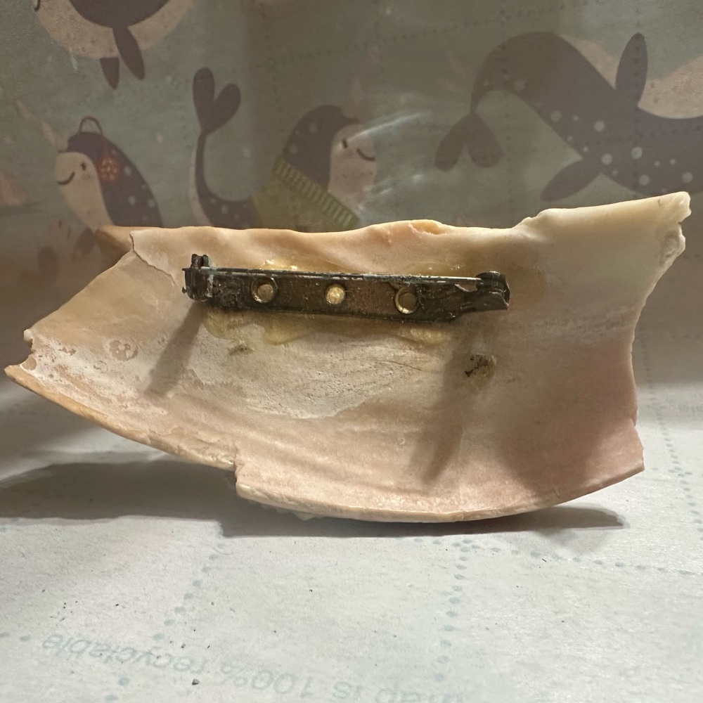 Sea Shell Brooch - Picture 2 of 5